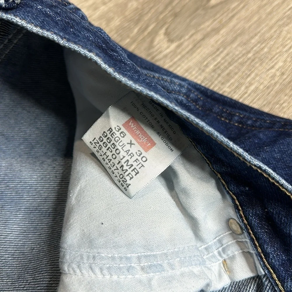 Wrangler color blue